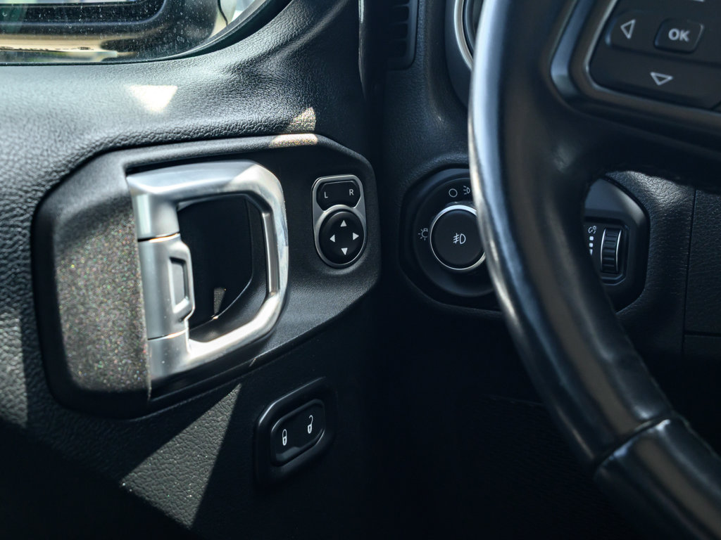 Used 2021 Jeep Wrangler Unlimited Willys Unlimited Willys 4x4 for sale online - Ontario Approved