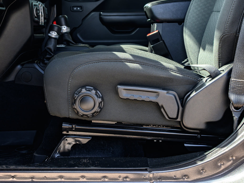 Used 2021 Jeep Wrangler Unlimited Willys Unlimited Willys 4x4 for sale online - Ontario Approved