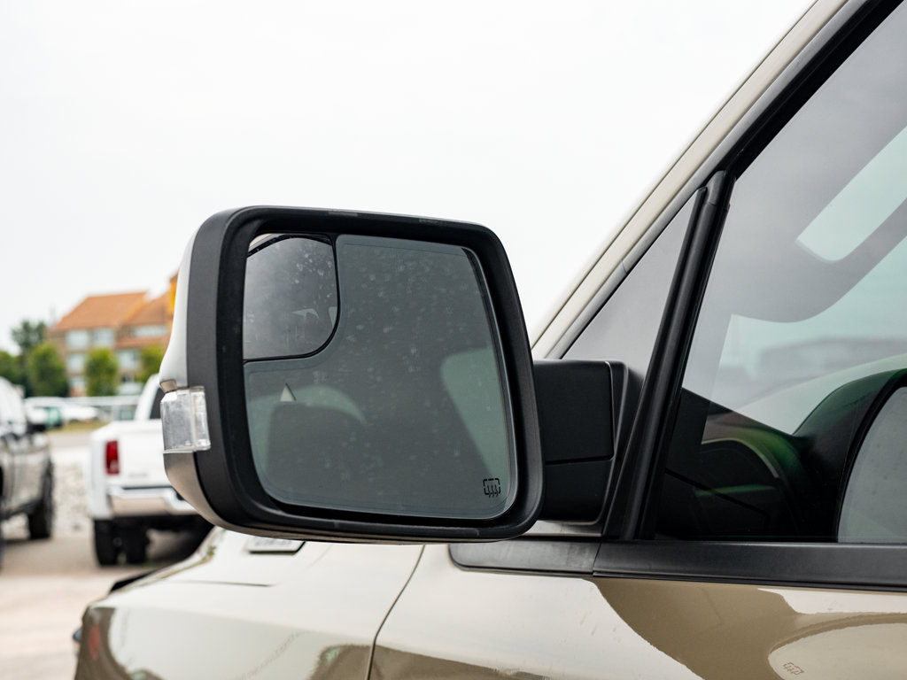 Used 2020 Ram 1500 Big Horn Big Horn 4x4 Crew Cab 5'7 Box for sale online - Ontario Approved