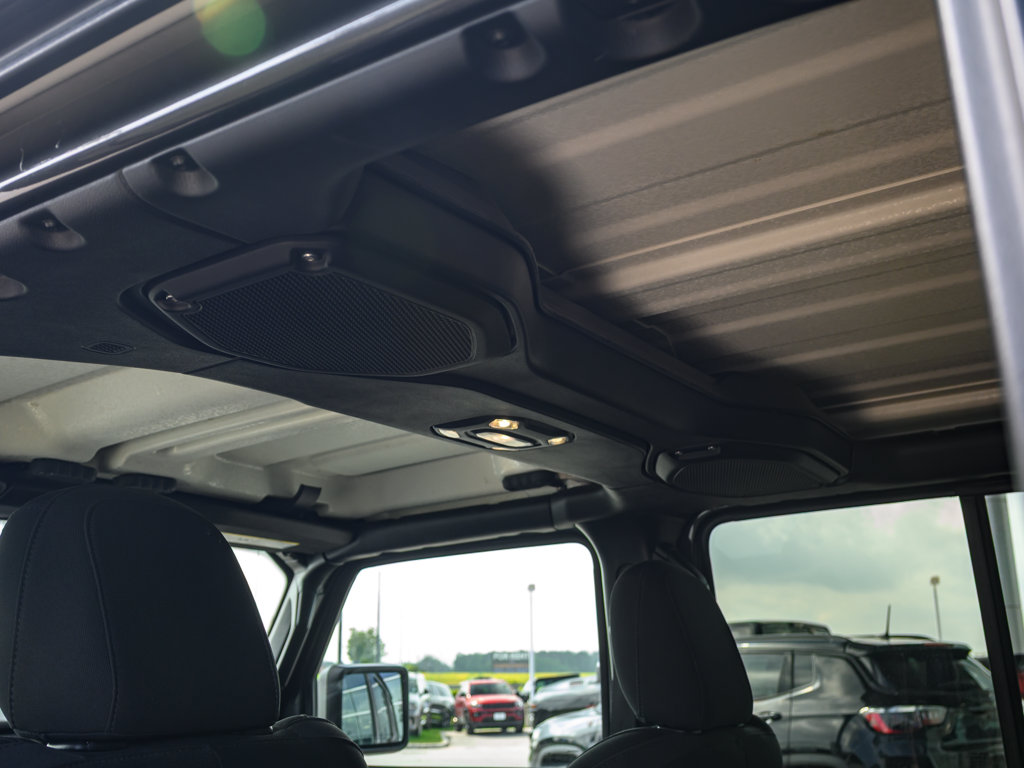 Used 2021 Jeep Wrangler Unlimited Willys Unlimited Willys 4x4 for sale online - Ontario Approved